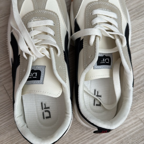 Deflorance brand new orthopedic shoes - Picture 7 of 7